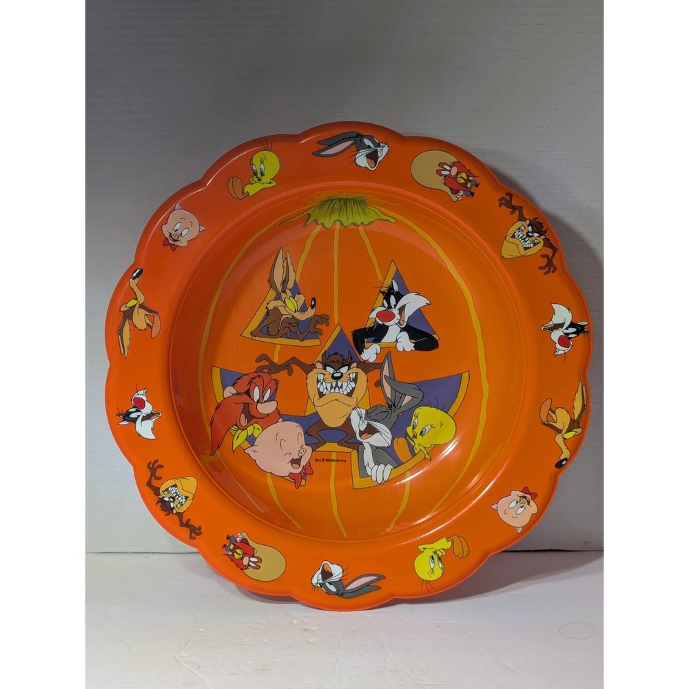 Vintage Looney Tunes Halloween Candy Bowl 1996 by Warner Bros Collectible